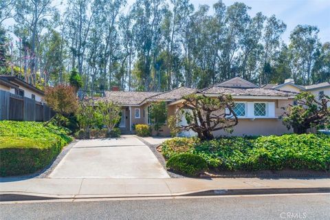 Photo of 218 Calle De Arboles, Redondo Beach, CA 90277 (MLS # PV26067384)