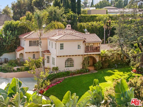 Photo of 1717 Comstock Avenue, Los Angeles, CA 90024 (MLS # 26846291)