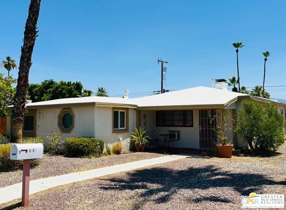 1419 E San Jacinto Way