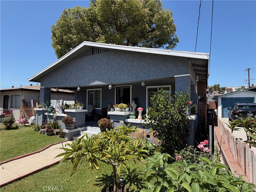 3757 Holly Street