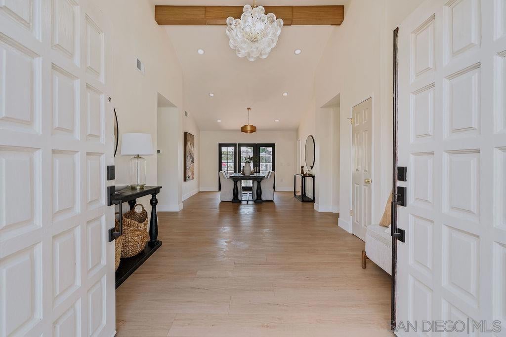 1451 Ventana Dr
