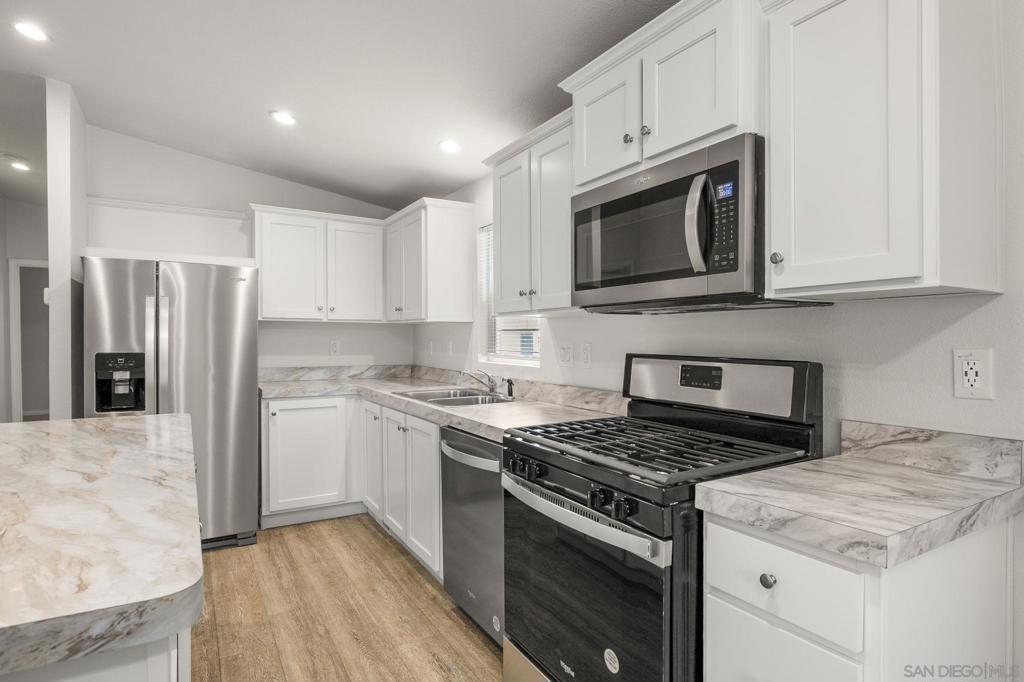 22899 Byron Rd SPC 92