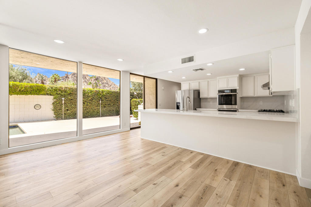Indian Wells C.C. - Residential