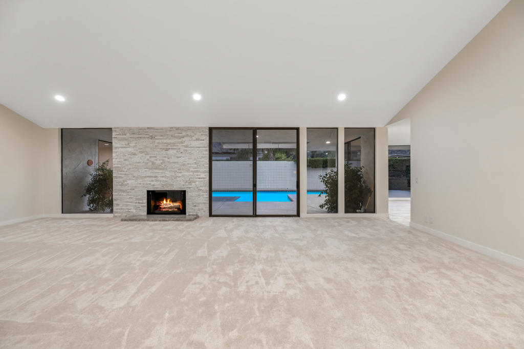 Indian Wells C.C. - Residential