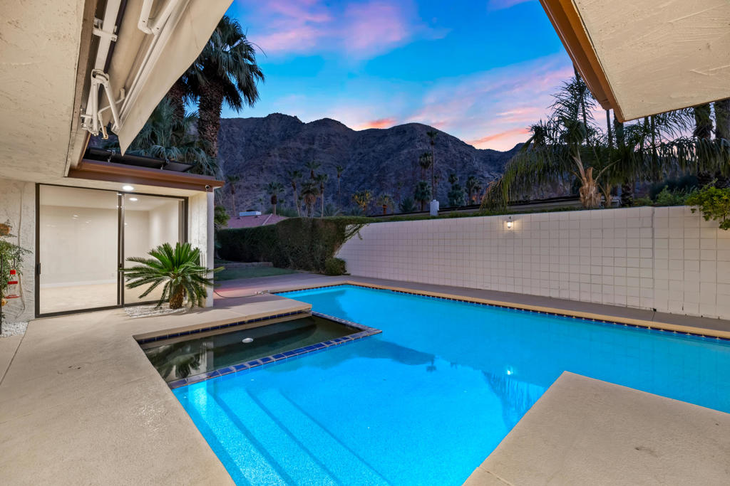 Indian Wells C.C. - Residential