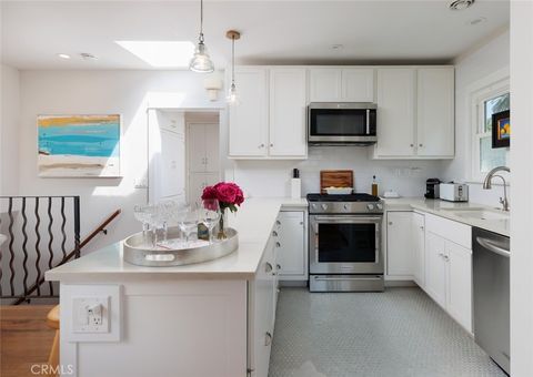 Tiny photo for 31907 9th Avenue, Laguna Beach, CA 92651 (MLS # LG26000063)