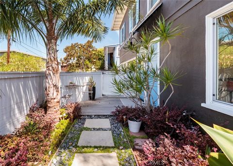 Tiny photo for 31907 9th Avenue, Laguna Beach, CA 92651 (MLS # LG26000063)