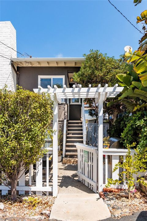 Tiny photo for 31907 9th Avenue, Laguna Beach, CA 92651 (MLS # LG26000063)