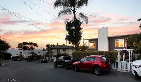 Tiny photo for 31907 9th Avenue, Laguna Beach, CA 92651 (MLS # LG26000063)