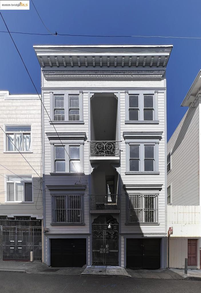 NOB HILL - Residential