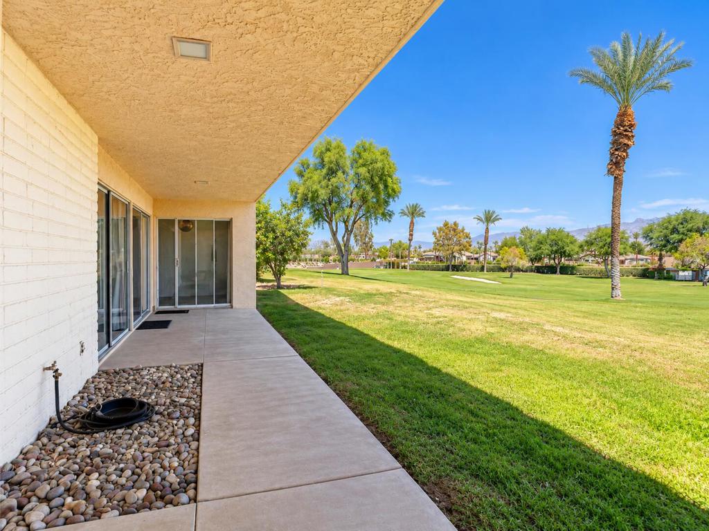 80082 Palm Circle Drive