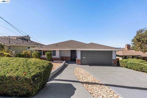 Photo of 8445 Aster Ave Ave, Oakland, CA 94605 (MLS # 41127004)