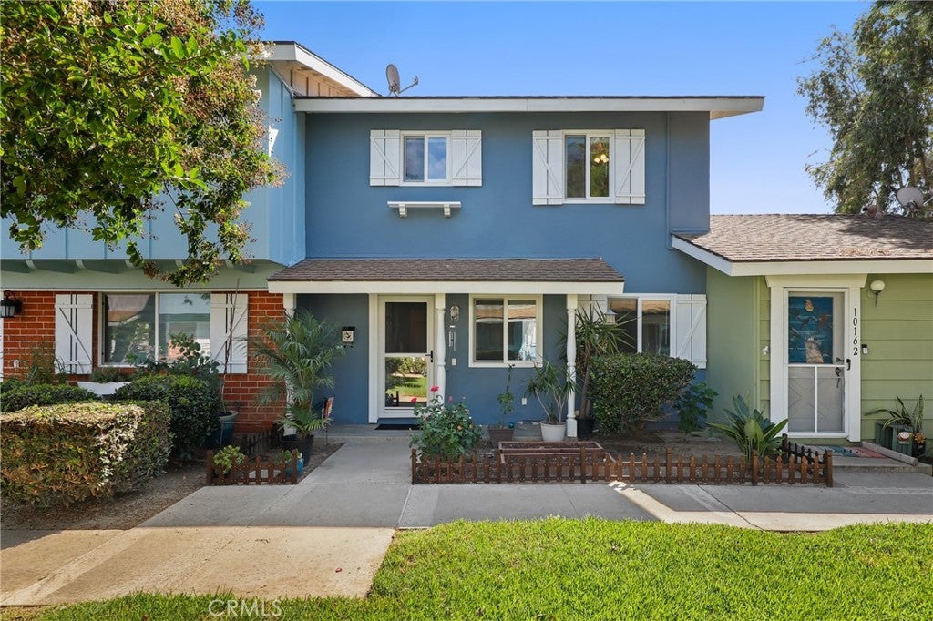 10160 Ascot Circle, Huntington Beach CA 92646 - Photo 1