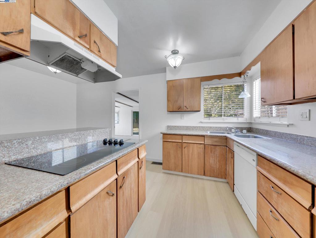 ANTIOCH - Residential