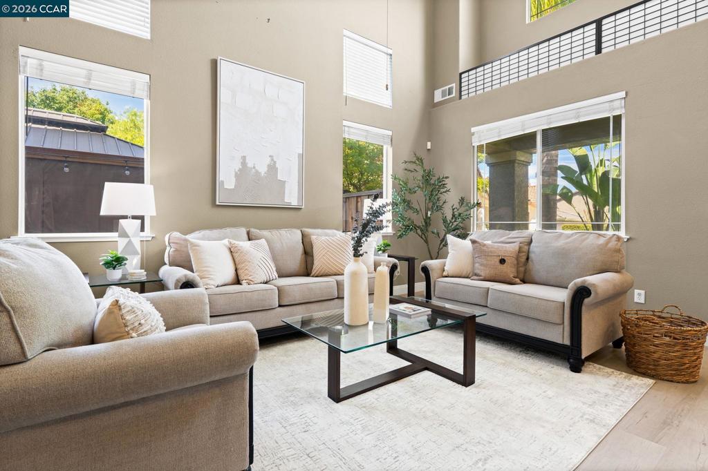 5418 Navajo Ct