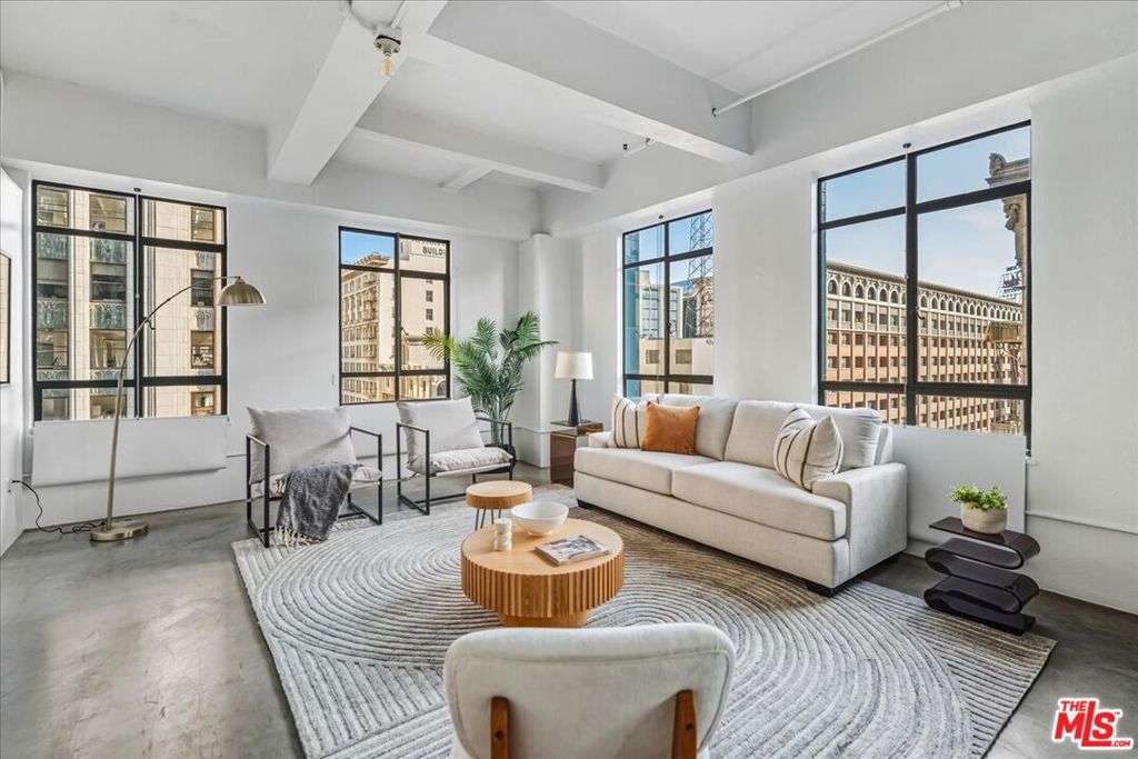 Photo of 849 S Broadway #604, Los Angeles, CA 90014 (MLS # 25616737)