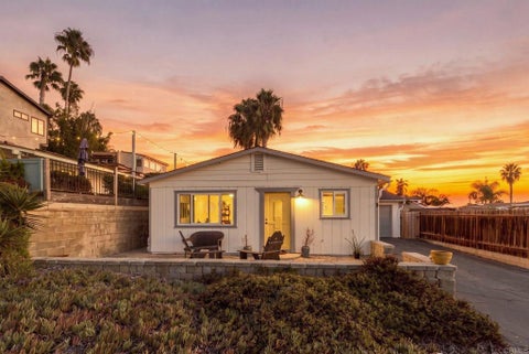 Photo of 55 E E Street, Encinitas, CA 92024 (MLS # NDP2608709)