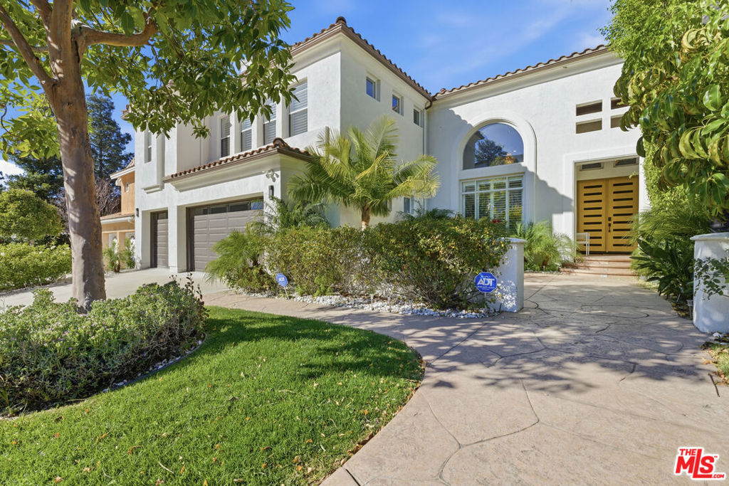7365 Westcliff Drive