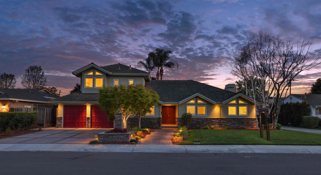 1870 Patio Drive