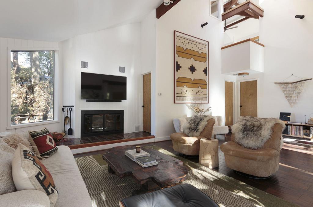 55100 Pine Crest Drive