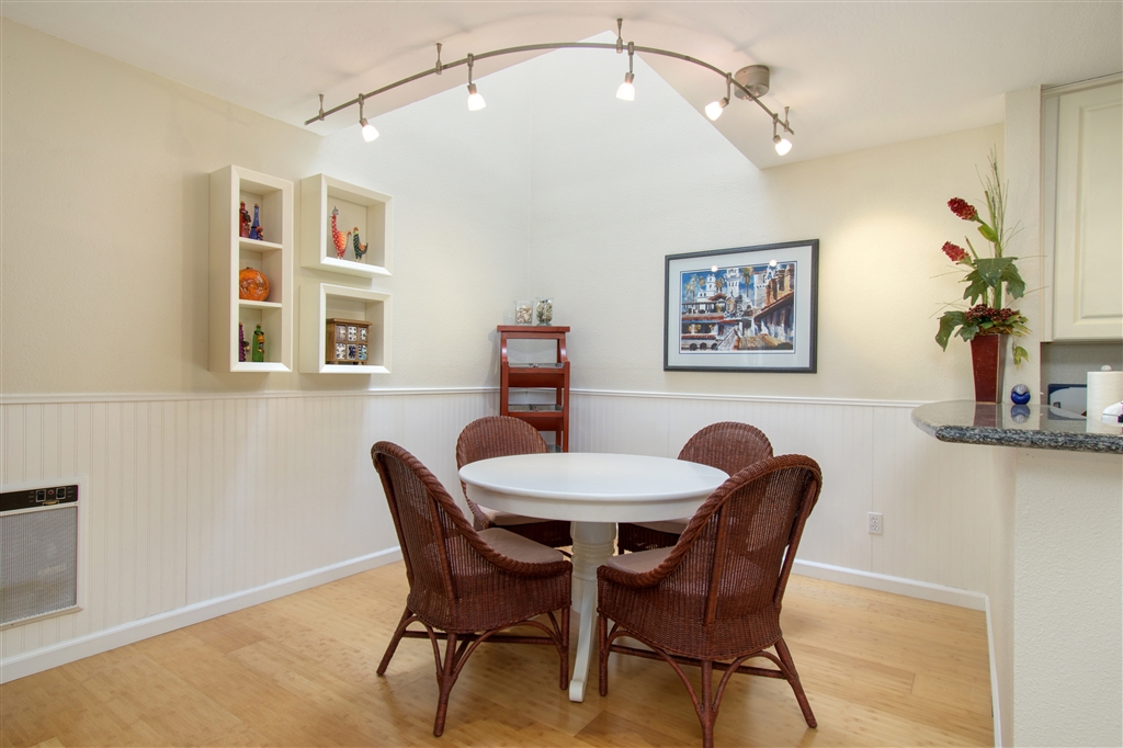 453 S Sierra Ave 169