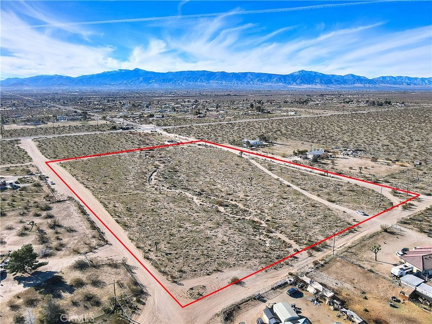 Excellent opportunity to own a RS-1 zoned residential vacant lot in the city of Phelan, ideally located near Palmdale Road. This expansive parcel offers approximately 395,524 sq. ft. of land, providing plenty of space to build a custom single-family home, ranch-style property, or hold as a future investment.
Enjoy the peaceful High Desert setting with wide-open views and privacy, while still being conveniently located just approximately 10 minutes from Highway 395 and 15 minutes from the 15 Freeway, offering easy access for commuters and travel to surrounding areas.
