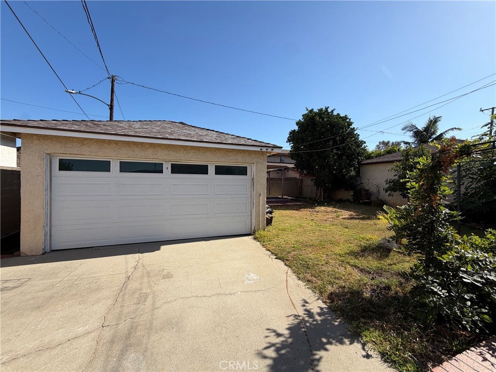 115 E Andrix