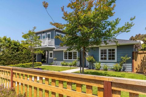 Photo of 264 24th Street St, Del Mar, CA 92014 (MLS # 260011273SD)