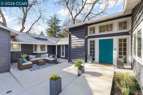 Photo of 1079 W Holly Dr Dr, Walnut Creek, CA 94598 (MLS # 41126113)