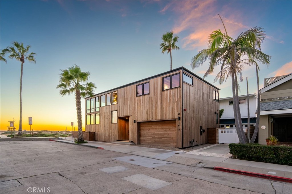 1412 E Oceanfront