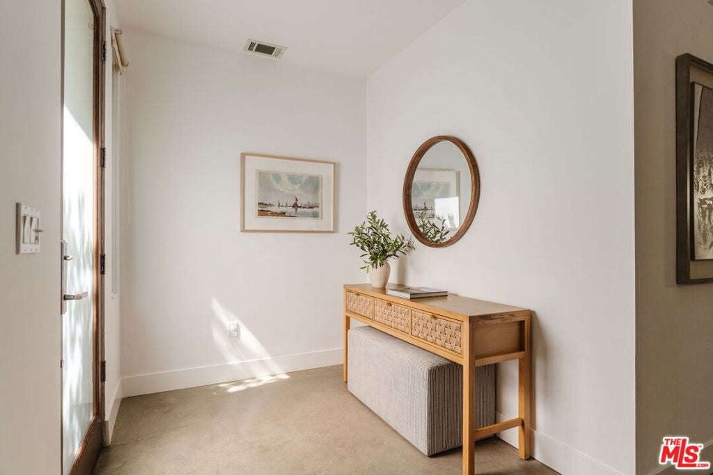 Photo of 811 19th Street #2, Santa Monica, CA 90403 (MLS # 26953607)