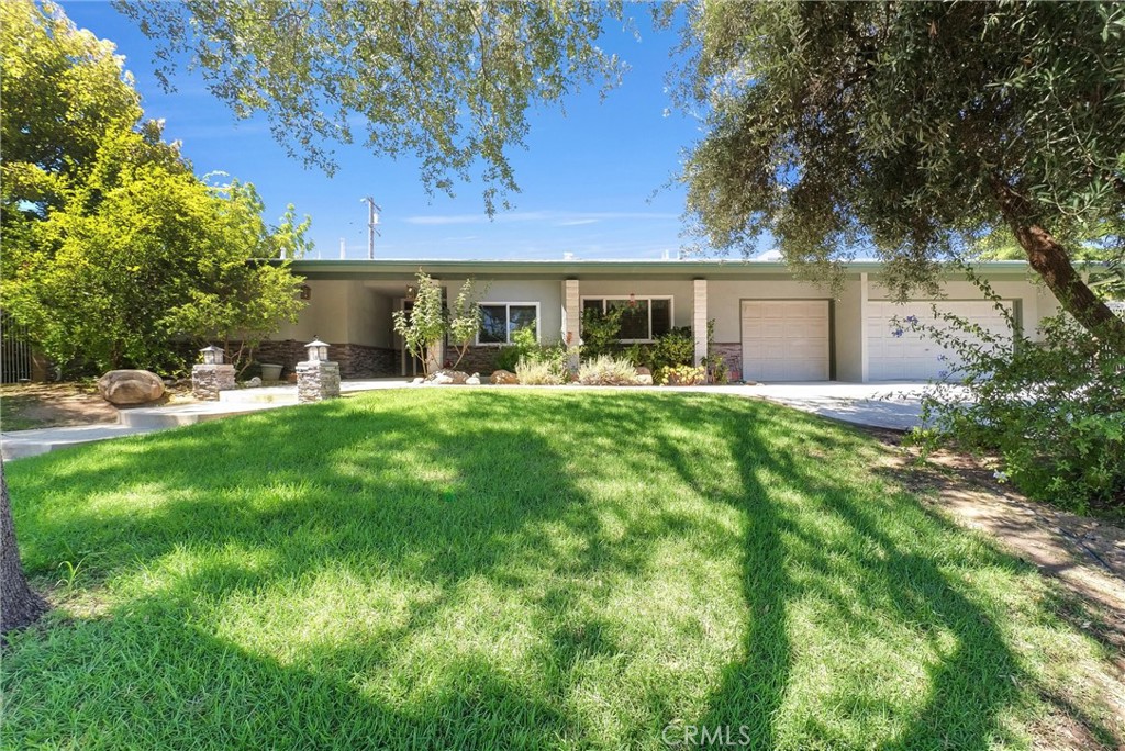 4215 La Junta Dr.