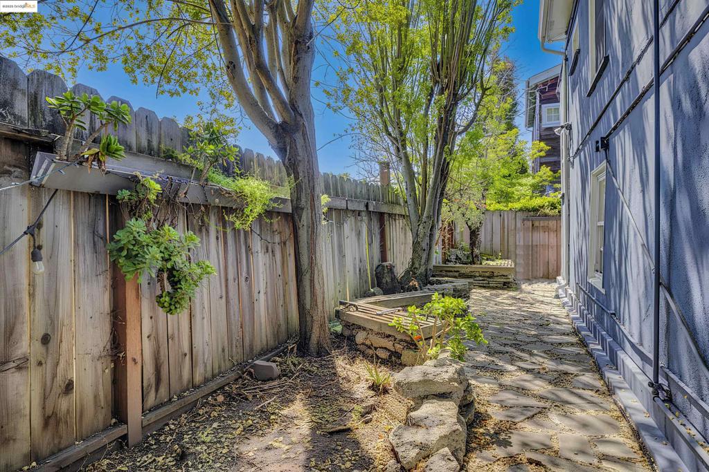 BERKELEY - Residential