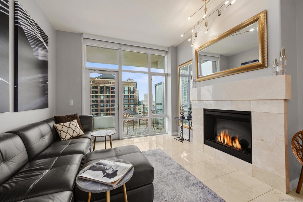 550 Front Street 707