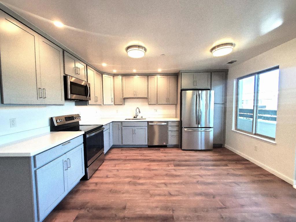 Incredible opportunity: Spacious residential penthouse, a 2 bedroom 2.5 bath with in-unit washer/dryer and two patios, fully renovated. Back of property has two enclosed patios, accessible via stairs from residential unit, both commercial units, and common service corridor. Residential unit has been meticulously updated with all new bathrooms, kitchen, flooring, lighting, appliances, washer/dryer, heating, and more, making it a perfect pied-a-terre or owner-operator residence. Residential unit is tenant-occupied.2 commercial units (vacant) + 1 residential unit (occupied), in mixed use / commercial building on busy 37th Avenue in San Mateo. Recent renovation has made the commercial spaces ready for various tenant adaption and usages. Property was previously home to a flower shop and a sandwich shop. The location adjacent to El Camino Real on a busy neighborhood main street offers a myriad of uses. Bring your vision, your architect, and explore two spacious, ready-to-occupy units with amazing frontage and foot traffic. Numbers listed are a combination of actual costs and pro forma numbers, please review disclosures and additional information. DO NOT DISTURB OCCUPANTS. THIS IS PART OF THE COMMERCIAL MIXED USE LISTING ML82016152