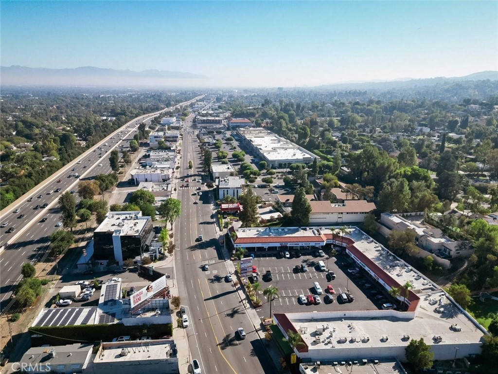 19936 Ventura Boulevard