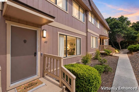 Photo of 40 Parkview Ter Ter, San Pablo, CA 94806 (MLS # 41149376)