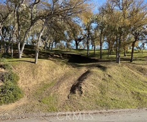 Photo of 2472 Captains Walk, Bradley, CA 93426 (MLS # NS25277299)