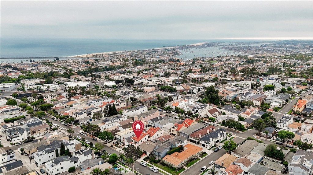 Corona del Mar North of PCH (CNHW) - Residential