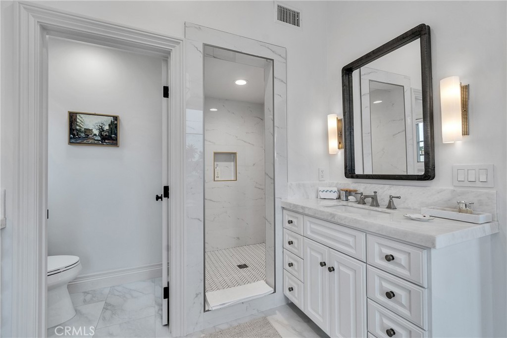 Corona del Mar North of PCH (CNHW) - Residential