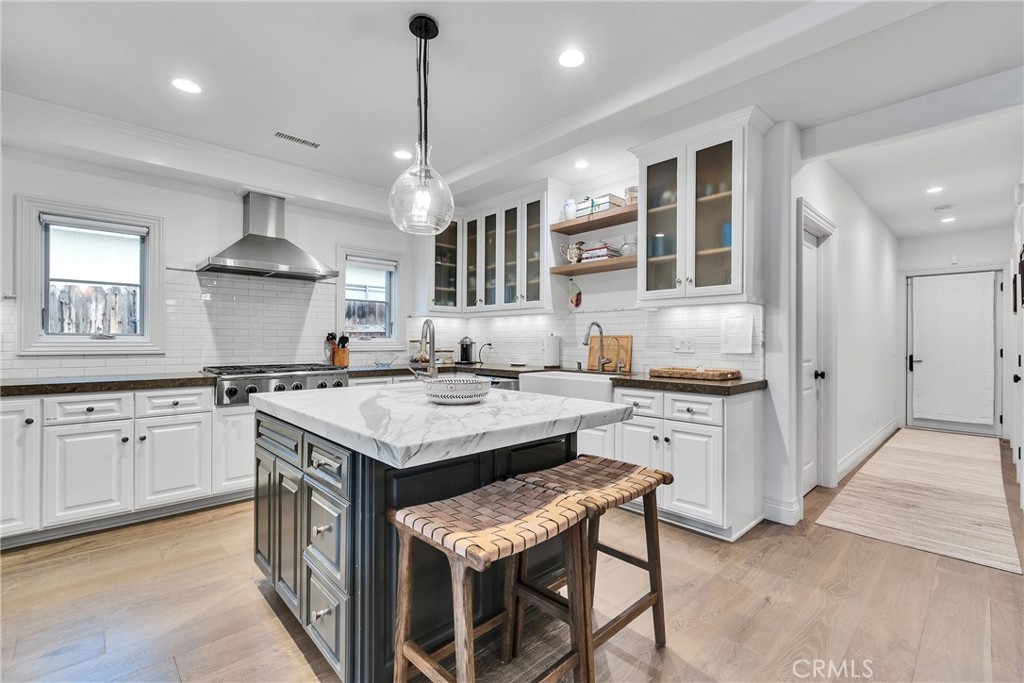 Corona del Mar North of PCH (CNHW) - Residential