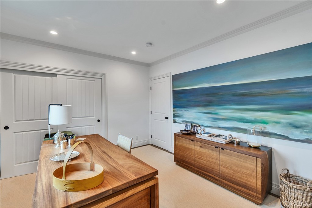 Corona del Mar North of PCH (CNHW) - Residential