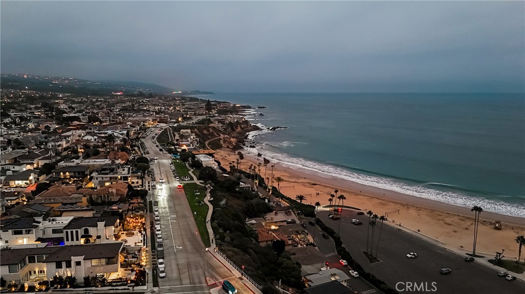 Corona del Mar North of PCH (CNHW) - Residential