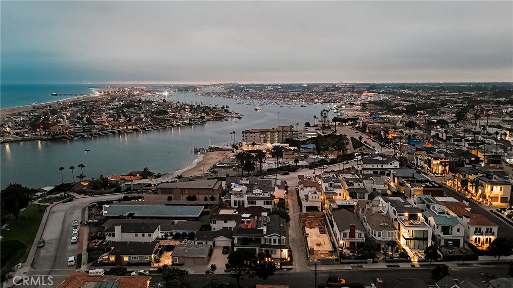 Corona del Mar North of PCH (CNHW) - Residential