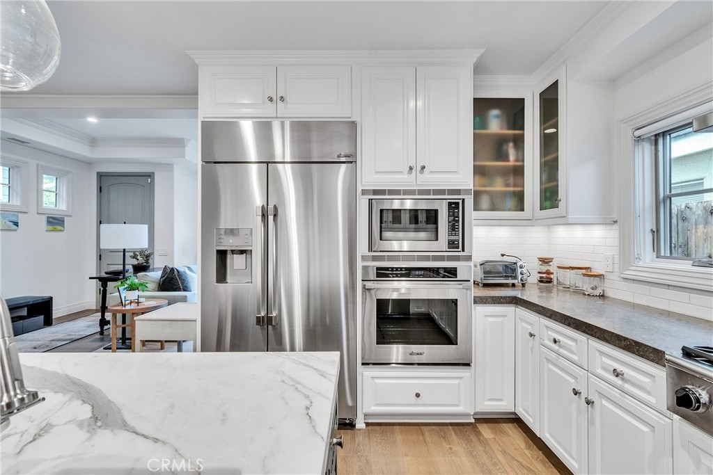 Corona del Mar North of PCH (CNHW) - Residential