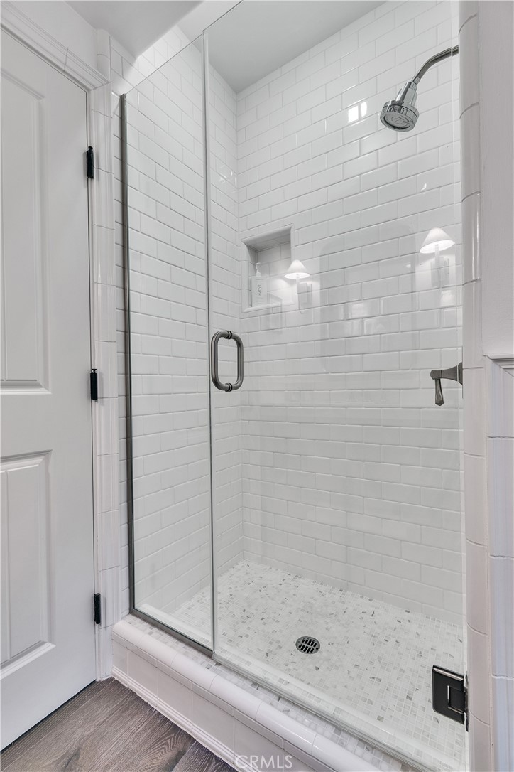 Corona del Mar North of PCH (CNHW) - Residential