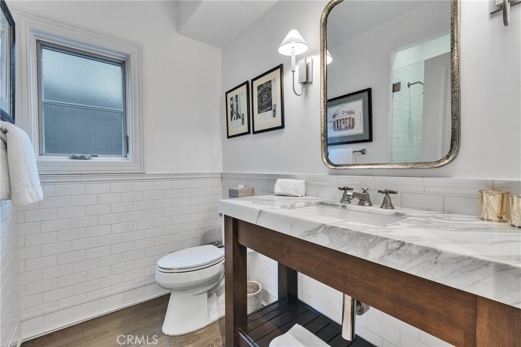 Corona del Mar North of PCH (CNHW) - Residential