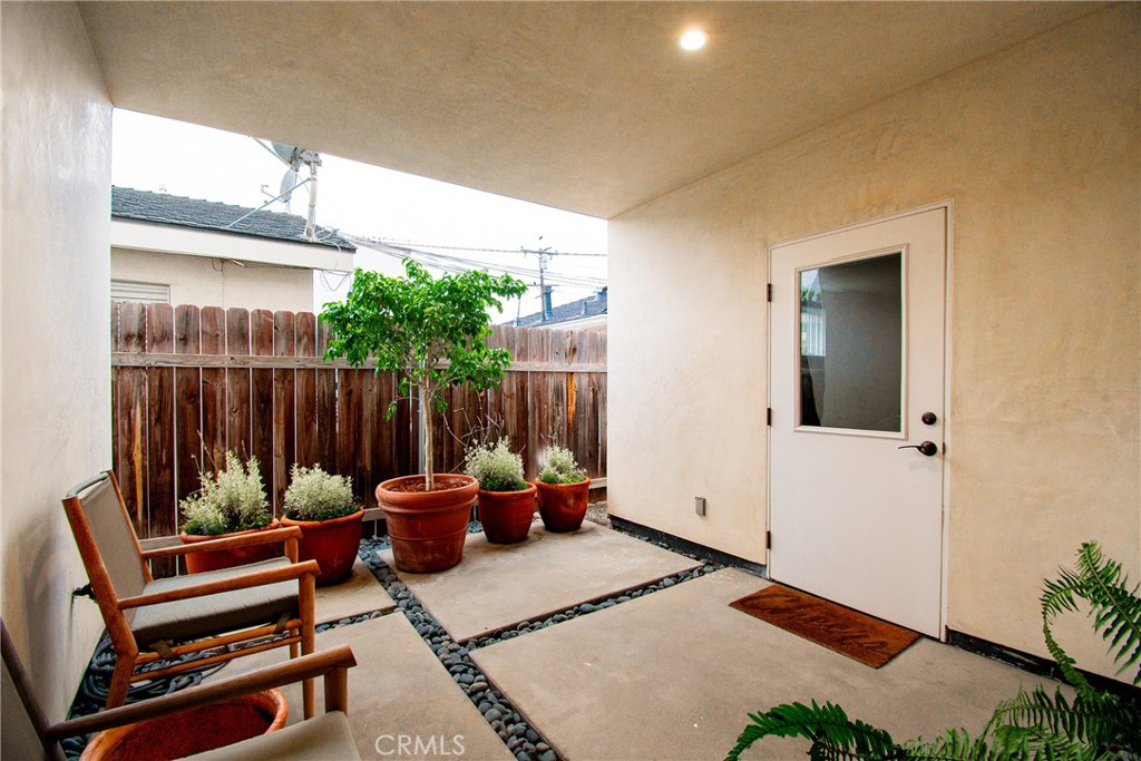Corona del Mar North of PCH (CNHW) - Residential