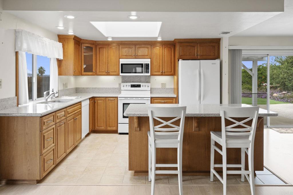 13560 Avenida Del Charro