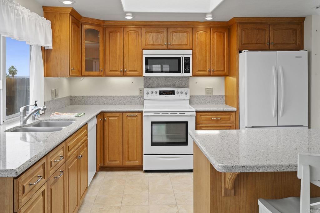 13560 Avenida Del Charro